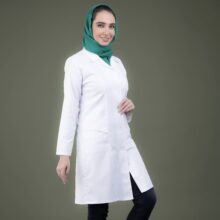 روپوش پزشکی سفید زنانه مدل جیب موبایل