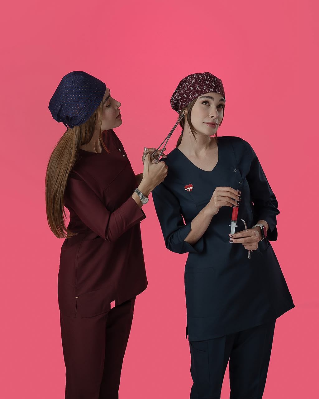 اسکراب زنانه مدل دو دکمه زرشکی